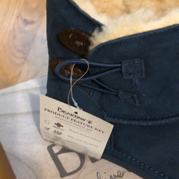NWT BearPaw Dark Blue Boot - Picture 2 of 6